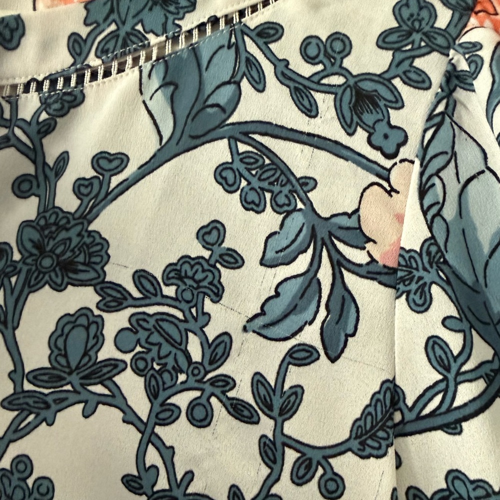 LOFT Size 18 Floral Long Sleeved Blouse 🌀 - Picture 4 of 10